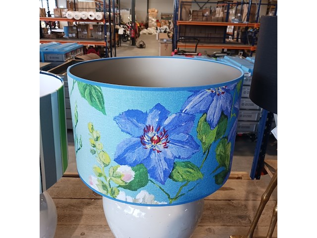 Partij lampen en lampenkappen, by louise en designers guild - afbeelding 26 van  28