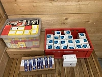 Partij lampen en toebehoren - afbeelding 1 van  12