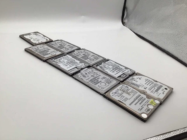 Partij laptop 2,5 inch hardeschijf (9x) - afbeelding 1 van  4