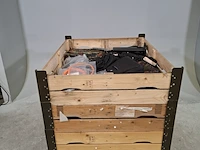 Partij laptoptassen, multimedia bekabeling en toebehoren - afbeelding 1 van  11