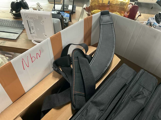 Partij laptoptassen - afbeelding 9 van  9