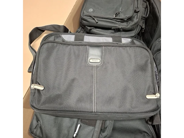 Partij laptoptassen - afbeelding 3 van  6