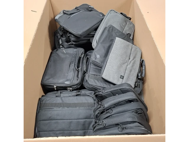Partij laptoptassen - afbeelding 5 van  6
