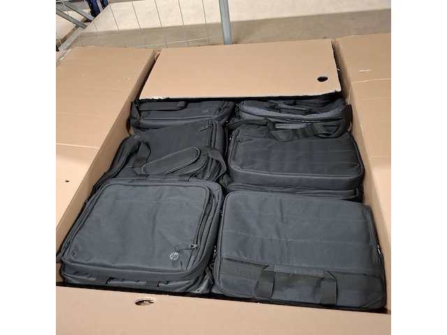 Partij laptoptassen - afbeelding 6 van  6