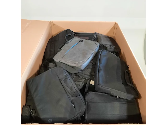 Partij laptoptassen - afbeelding 2 van  8