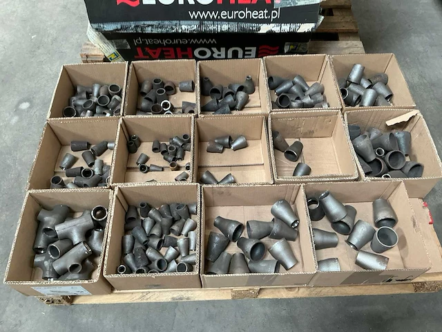 Partij lasverlopen voor cv en gas circa 227 stuks; diverse maten - afbeelding 1 van  17