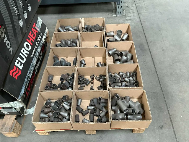 Partij lasverlopen voor cv en gas circa 227 stuks; diverse maten - afbeelding 10 van  17