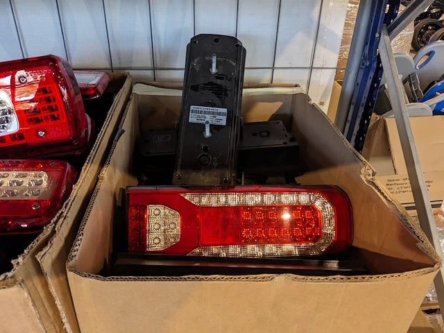 Partij led lampen voor vrachtwagen, volvo - afbeelding 4 van  10
