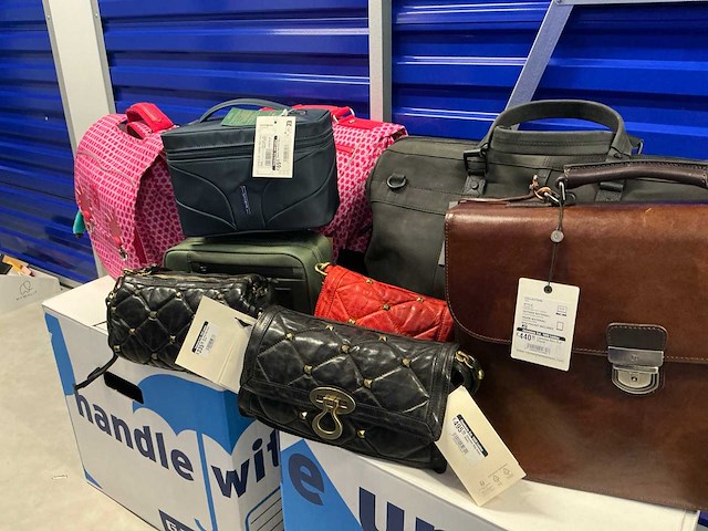 Partij lederwaren (dames en heren tassen/portefeuilles) - afbeelding 5 van  72