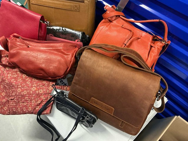 Partij lederwaren (dames en heren tassen/portefeuilles) - afbeelding 35 van  72