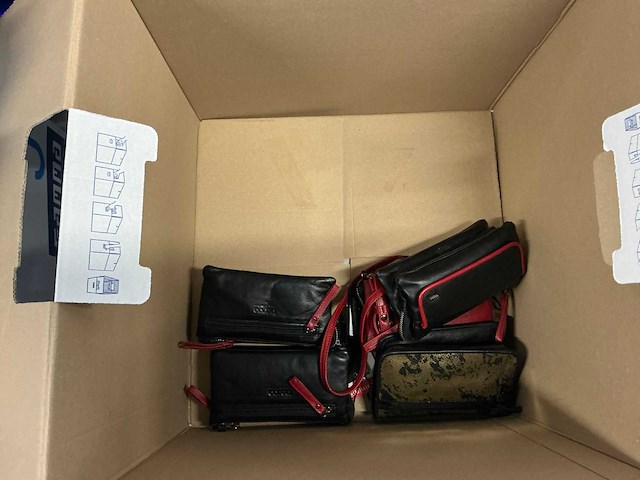 Partij lederwaren (dames en heren tassen/portefeuilles) - afbeelding 42 van  72