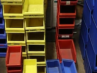 Partij (lege) magazijnbakken, diverse kleuren - afbeelding 4 van  5
