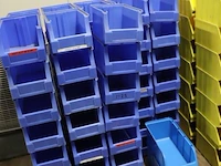 Partij (lege) magazijnbakken, diverse kleuren - afbeelding 5 van  5