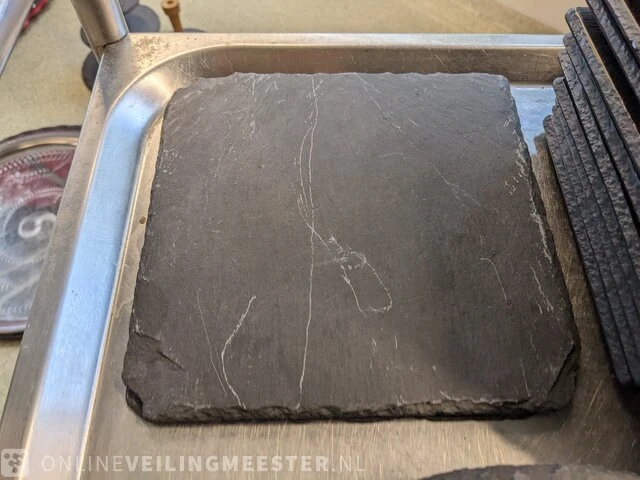 Partij leisteen en kunststof serveerborden - afbeelding 6 van  15