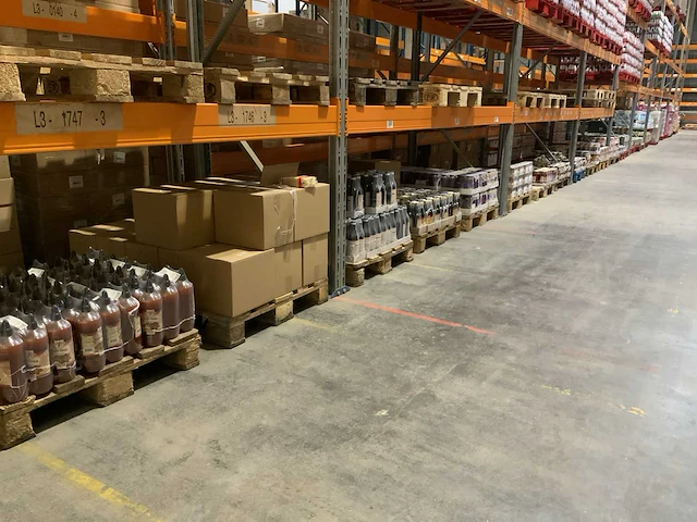 Partij levensmiddelen - 33x pallet - afbeelding 1 van  55