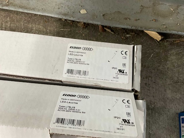 Partij lichtbronnen en spots - afbeelding 5 van  13