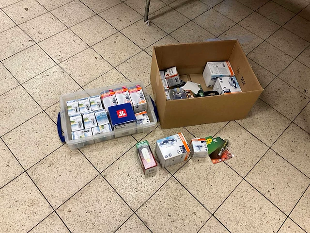 Partij lichtbronnen - afbeelding 1 van  5
