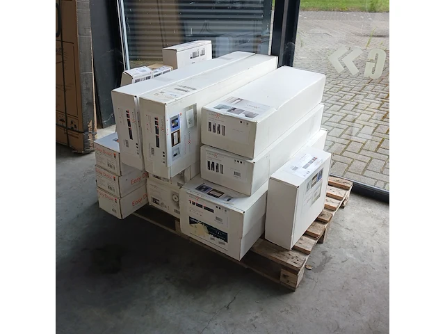 Partij looox artikelen - afbeelding 1 van  24
