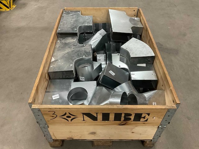 Partij luchtkanaal hulpstukken - afbeelding 1 van  3