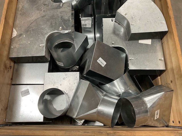 Partij luchtkanaal hulpstukken - afbeelding 2 van  3