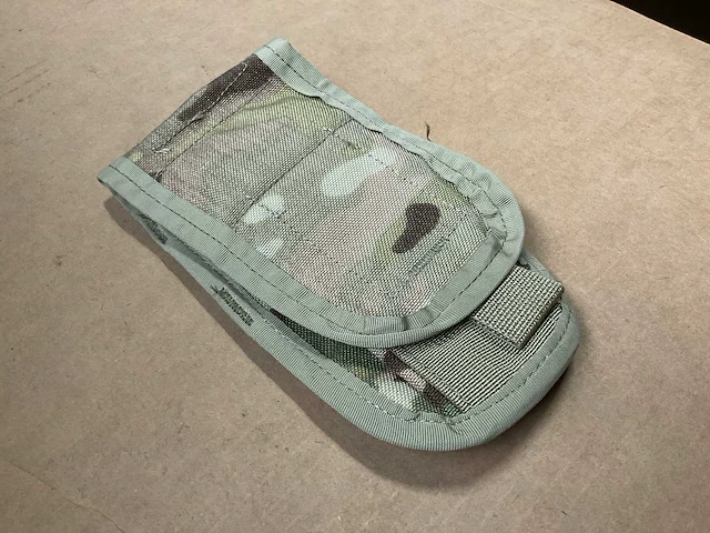 Partij m-4 two magazine pouches - afbeelding 1 van  4