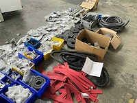 Partij machine en robot onderdelen - afbeelding 23 van  27