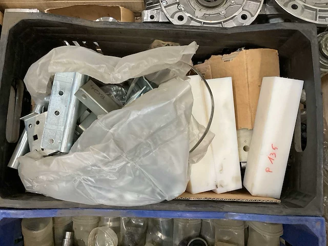Partij machine onderdelen - afbeelding 6 van  9