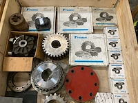 Partij machine onderdelen - afbeelding 3 van  3