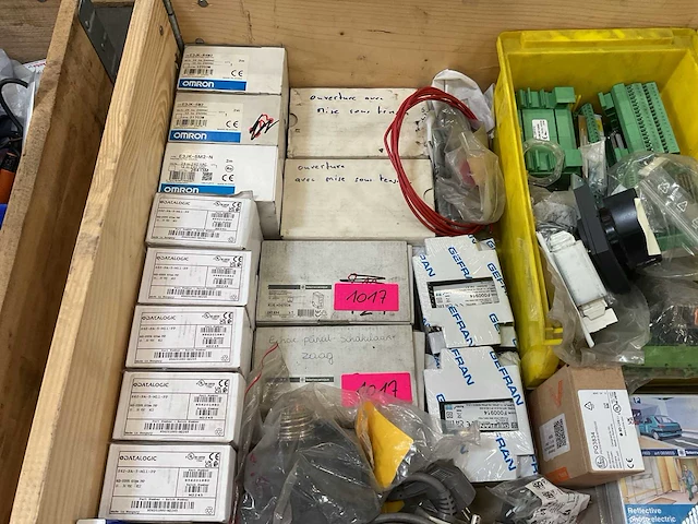Partij machine onderdelen - afbeelding 3 van  12