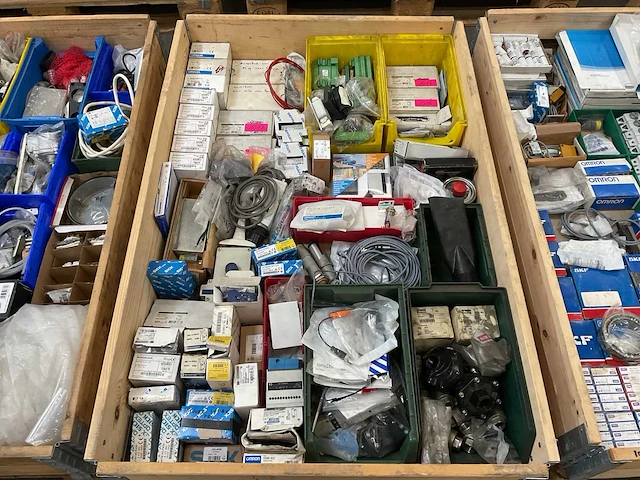 Partij machine onderdelen - afbeelding 7 van  12
