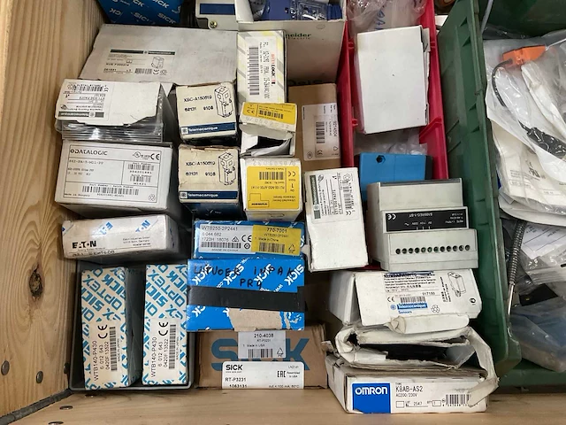 Partij machine onderdelen - afbeelding 10 van  12