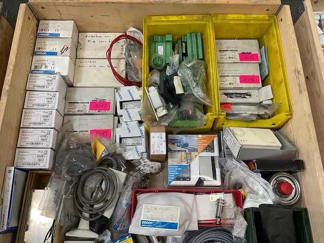 Partij machine onderdelen - afbeelding 3 van  9