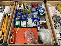 Partij machine onderdelen - afbeelding 1 van  4