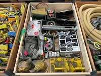 Partij machine onderdelen - afbeelding 1 van  9