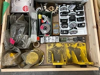 Partij machine onderdelen - afbeelding 2 van  9