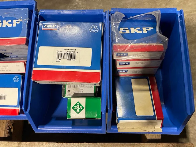 Partij machine onderdelen - afbeelding 2 van  4