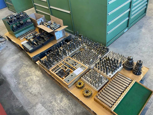 Partij machine toebehoren - afbeelding 1 van  5