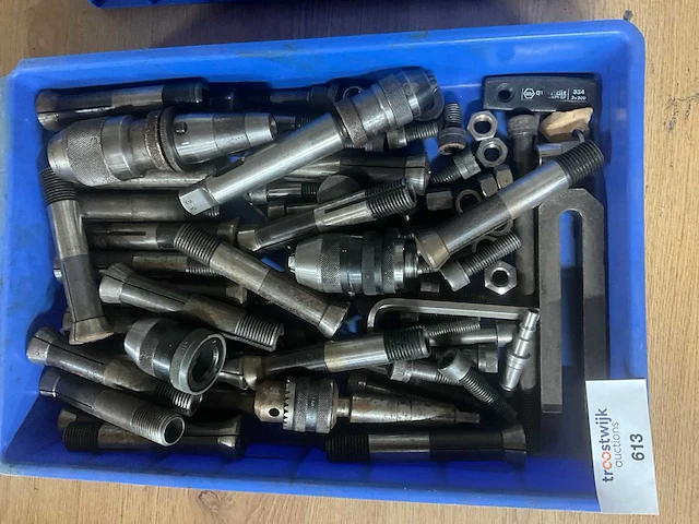 Partij machinegereedschap - afbeelding 2 van  2