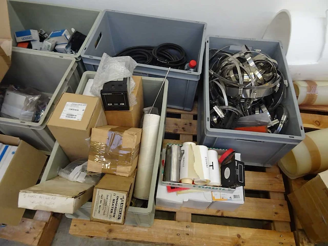 Partij machineonderdelen en diversen - afbeelding 4 van  14