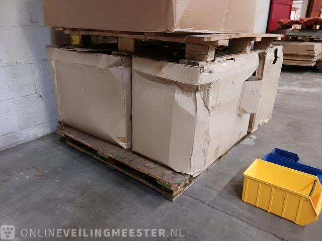 Partij magazijn bakken, geel en blauw - afbeelding 2 van  11