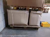 Partij magazijn bakken, geel en blauw - afbeelding 3 van  11