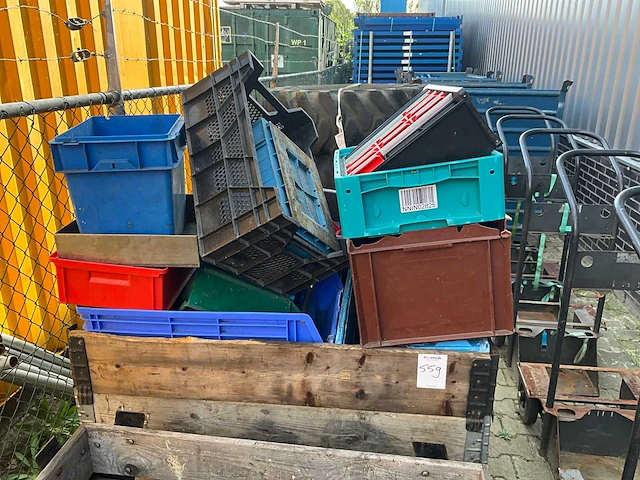 Partij magazijnbakken en kratten - afbeelding 2 van  3