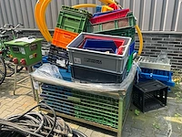 Partij magazijnbakken - afbeelding 1 van  3