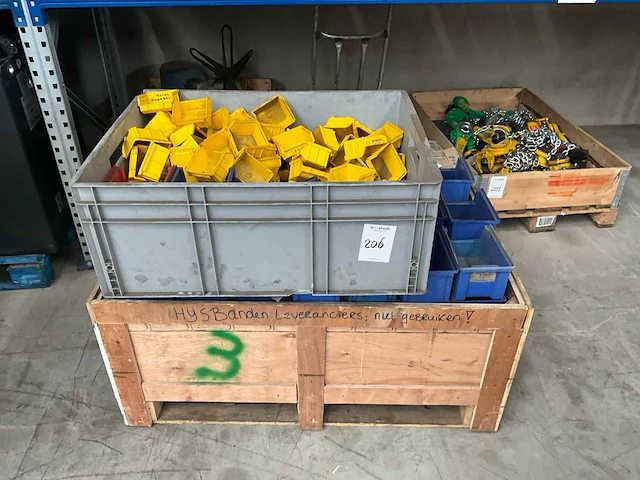 Partij magazijnbakken - afbeelding 2 van  5