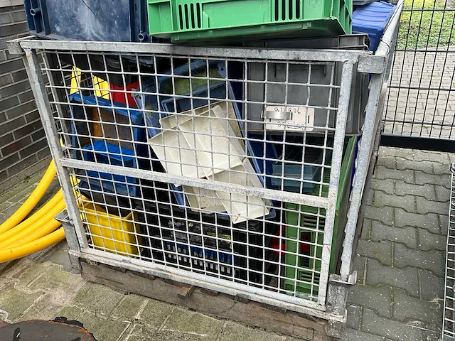 Partij magazijnbakken - afbeelding 2 van  4