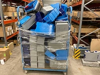 Partij magazijnbakken - afbeelding 1 van  2