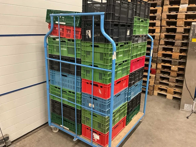Partij magazijnbakken - afbeelding 2 van  2