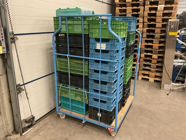 Partij magazijnbakken - afbeelding 2 van  2