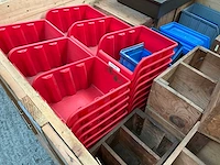 Partij magazijnbakken - afbeelding 5 van  5