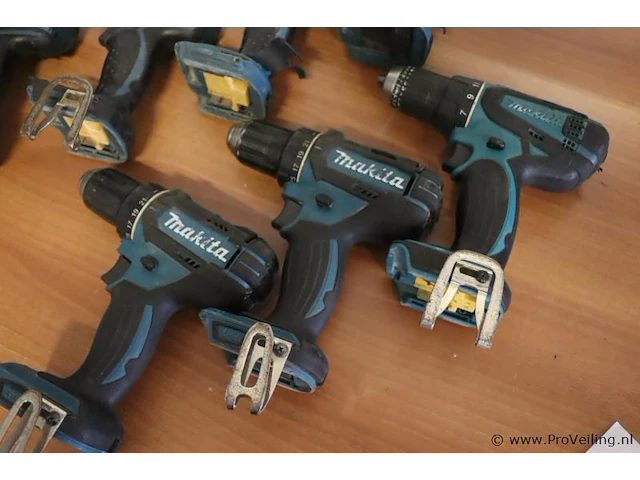 Partij makita accuboormachines voor onderdelen (zonder accu's) - afbeelding 3 van  3